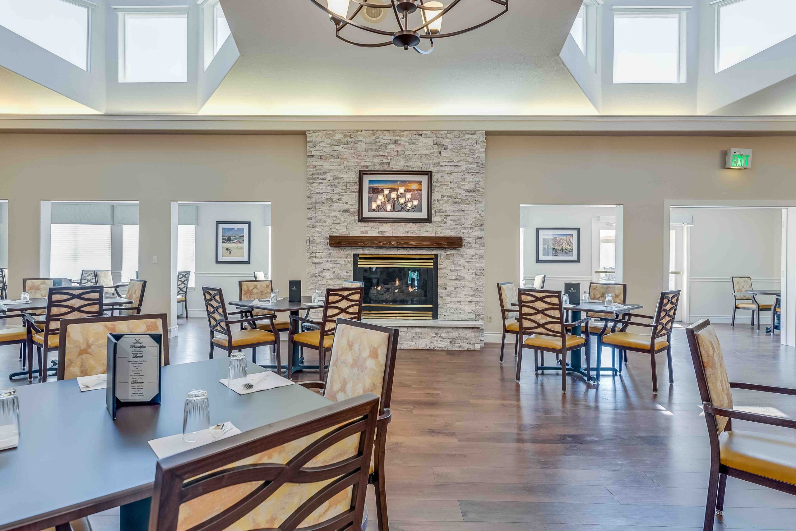 Dining area Grand Valley 2 scaled