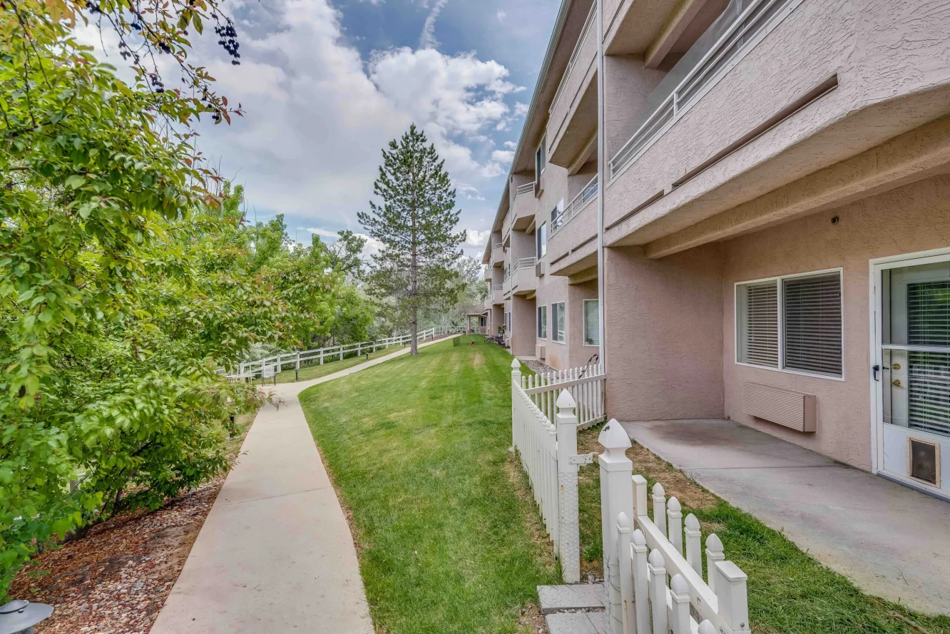Outdoor walkway Grand Valley